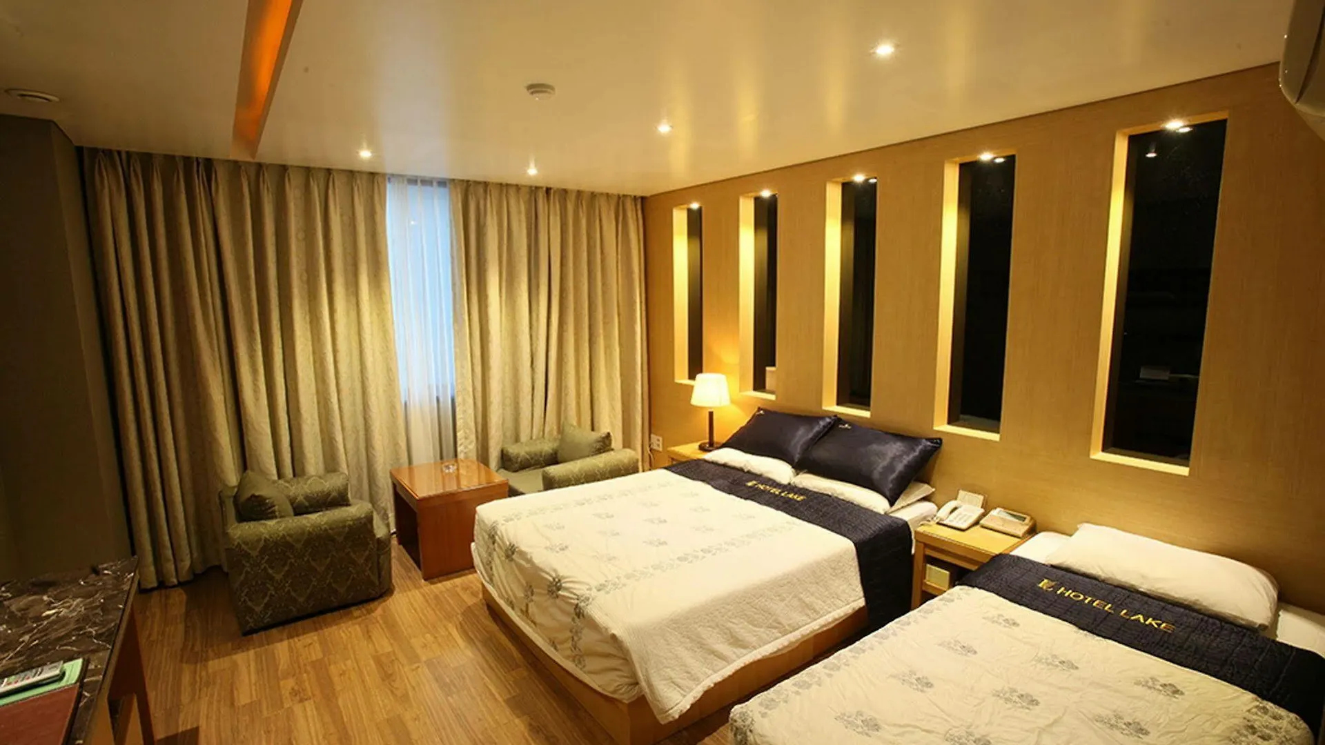 Lake Tourist Hotel Seoul 3*,