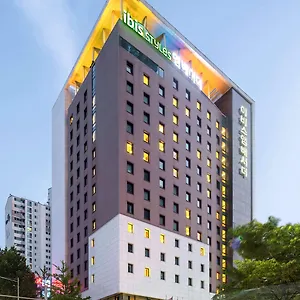 Отель Ibis Styles Ambassador Gangnam, Сеул